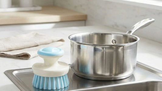 Quelle brosse vaisselle pour l’inox sans rayer ?
