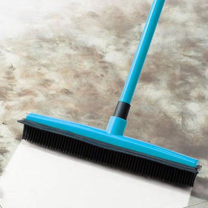balais bleu nettoyage lino impeccable sol clair raclage