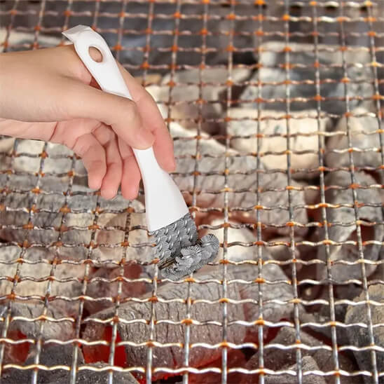 brosse metallique decape grille barbecue