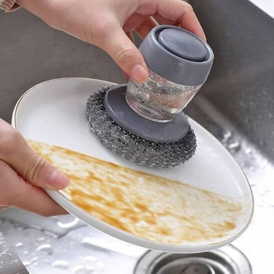 brosse vaisselle liquide assiette
