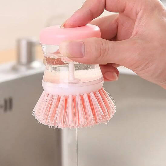 brosse vaisselle rose pression bouton