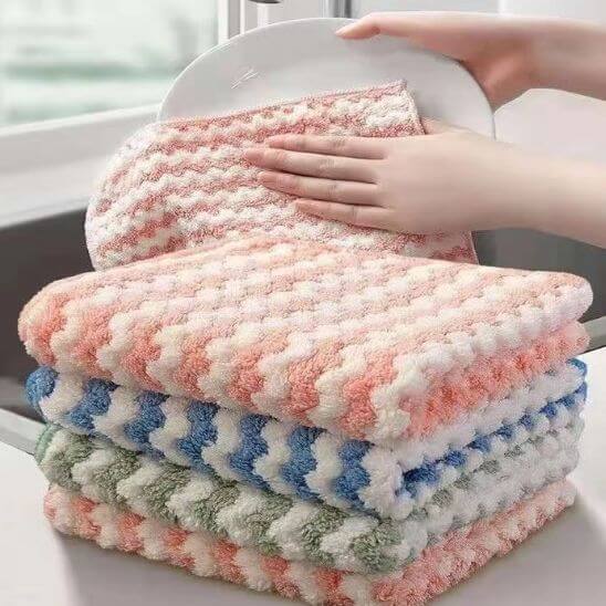 chiffon microfibre quatre coloris aleatoire