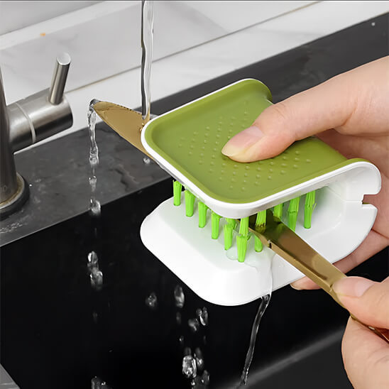 couteau argent brosse vaisselle