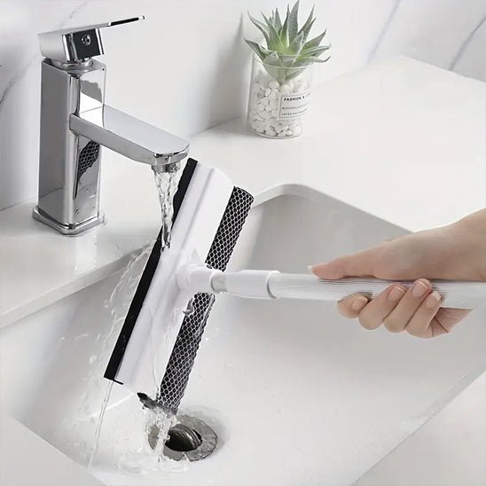 entretien rincage eau raclette vitre blanche
