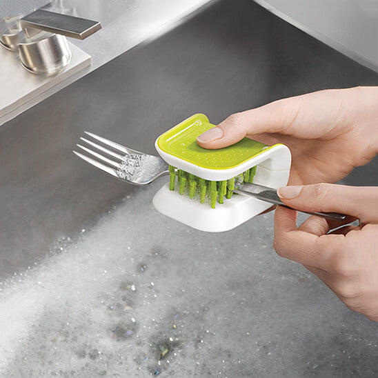 fourchette nettoyage brosse vaisselle