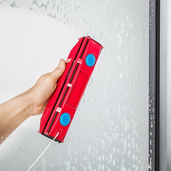 lave vitre magnetique rouge puissant