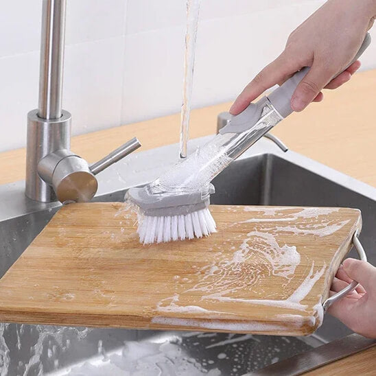 planche bois brosse vaisselle nettoyage