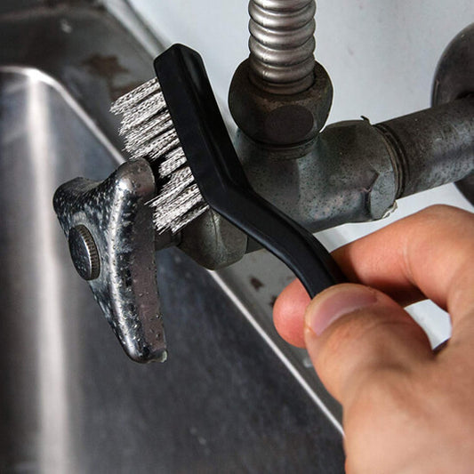 robinet brosse metallique nettoyage