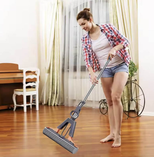 serpillere pratique femme nettoyage sol
